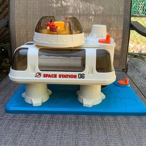 Playmates Playworld Space Station Playset - Vintage 1984 Toy